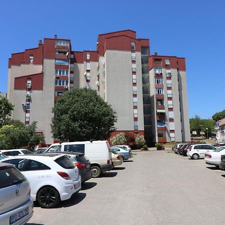 Sneky Apartment Pula Ngoại thất bức ảnh