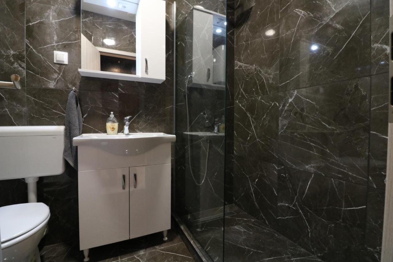 Sneky Apartment Pula Ngoại thất bức ảnh