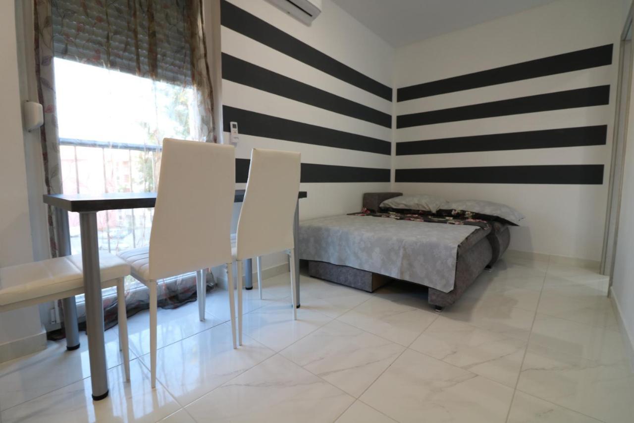 Sneky Apartment Pula Ngoại thất bức ảnh