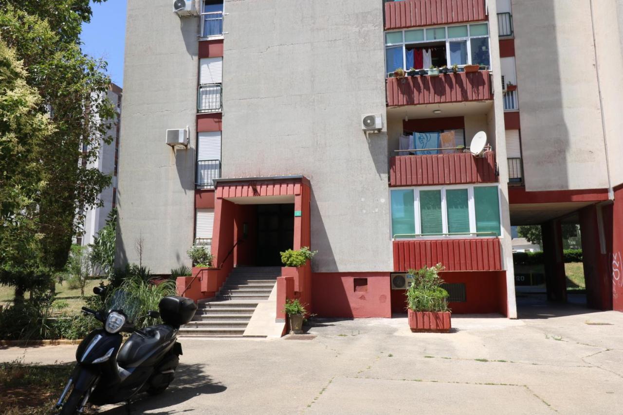 Sneky Apartment Pula Ngoại thất bức ảnh
